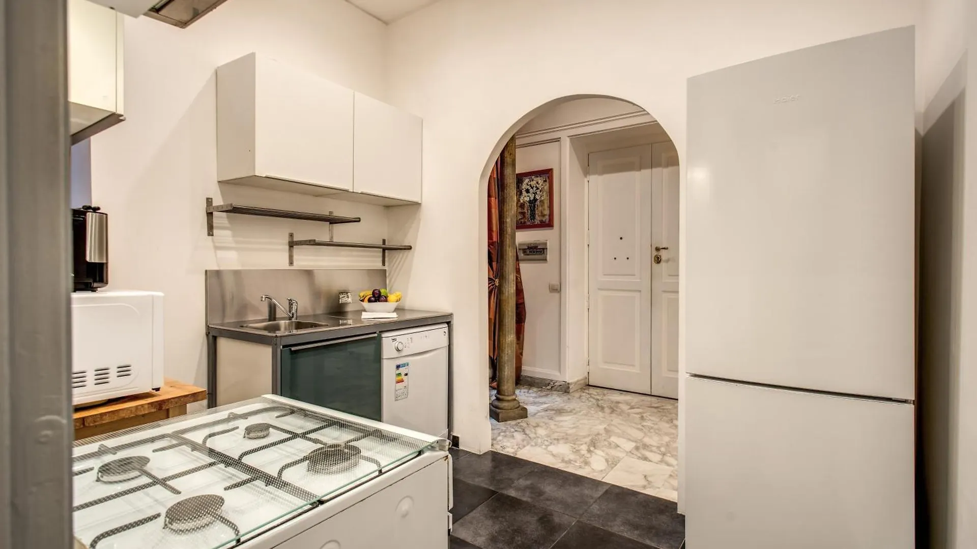 Casa Vacanze Crispi Rome Apartment