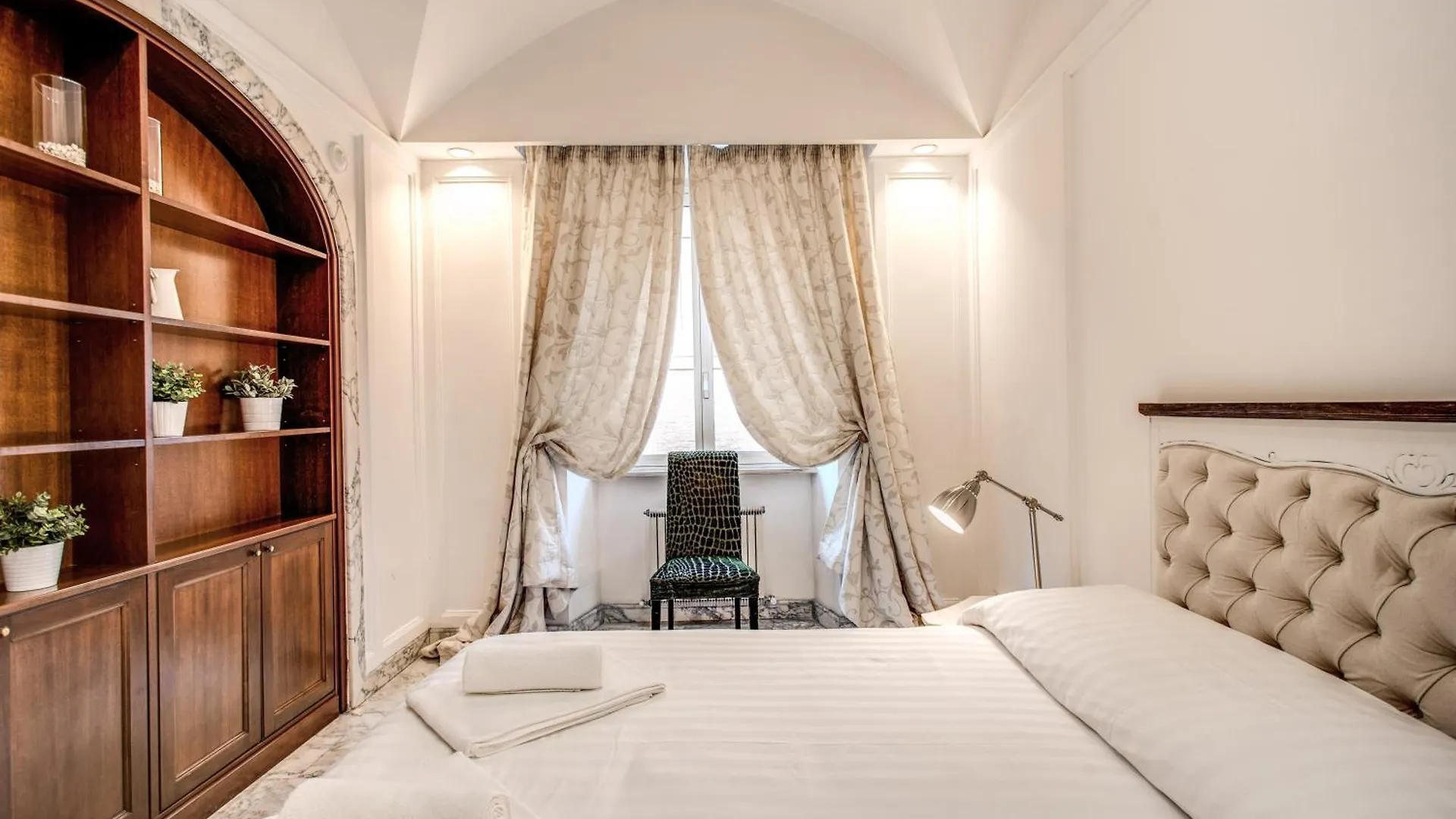 Casa Vacanze Crispi Rome 0*,  Italy