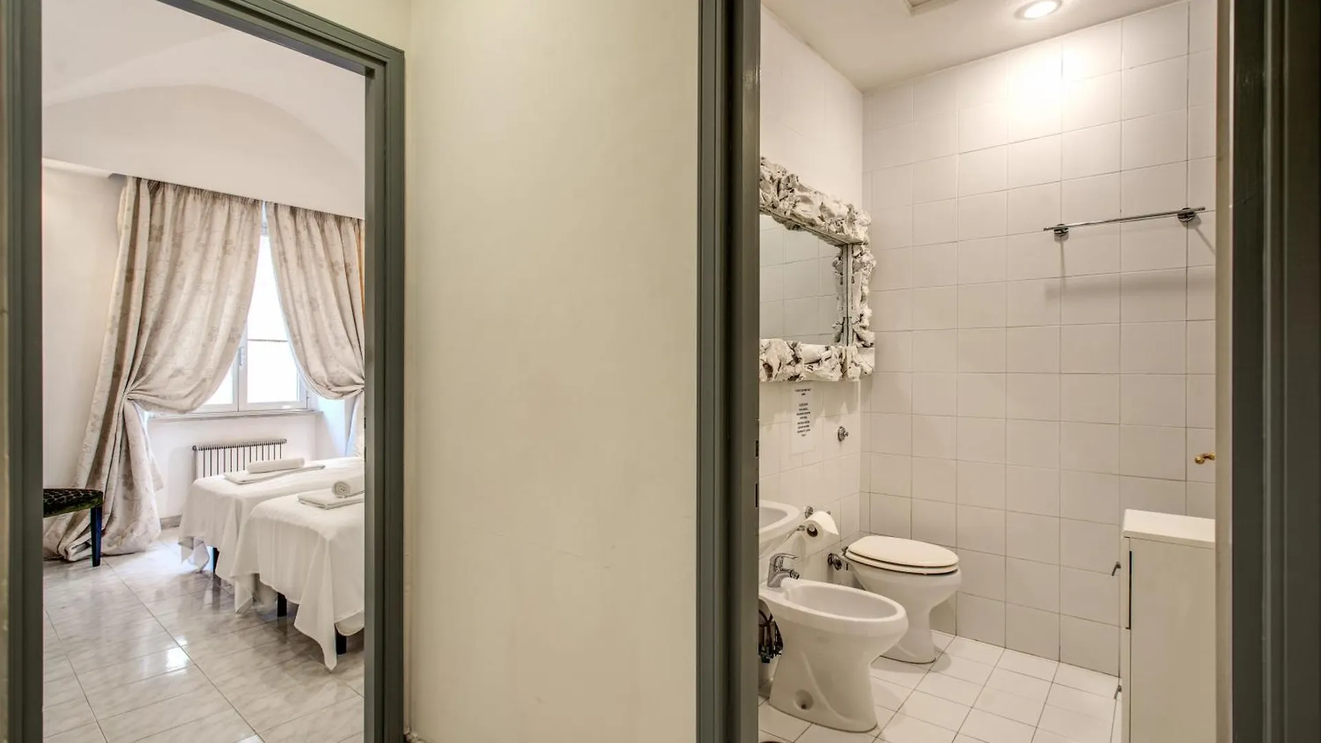Apartment Casa Vacanze Crispi Rome Italy